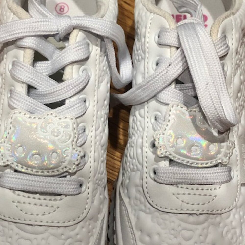 Forever 21 Hello Kitty Sanrio White Sneakers Tennis Shoes Women US 8 - Picture 6 of 6